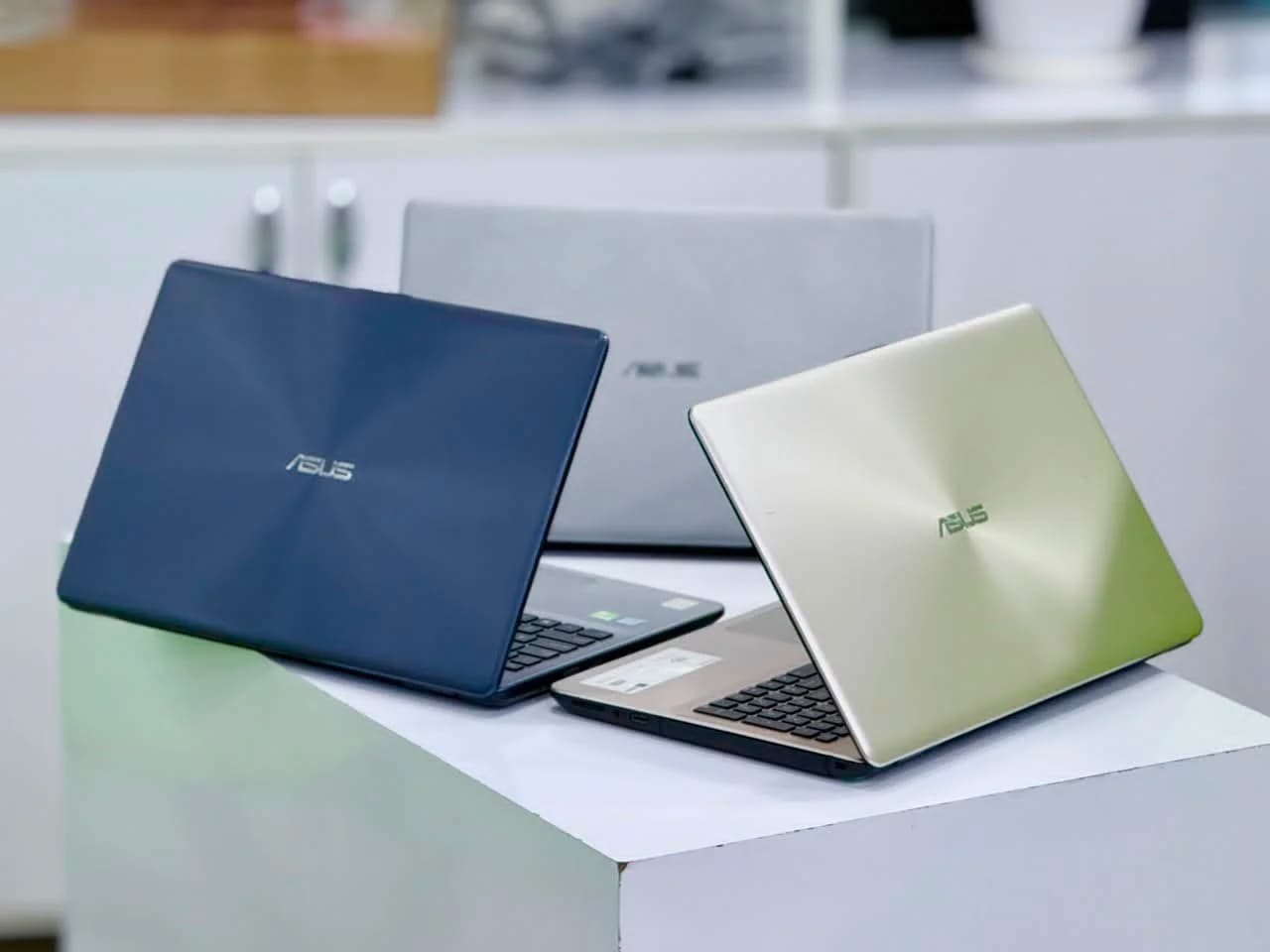 ASUS VivoBook X542UN  Core i7-8550U-  8GB DDR4-256GB SSD- NVIDIA GeForce MX130 